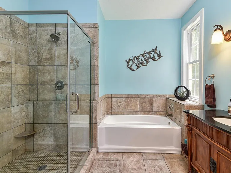 58 Old Spring Dr — Photo 14