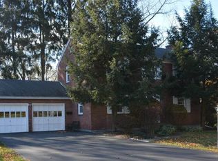 11 Paul Holly Dr, Loudonville, NY 12211
