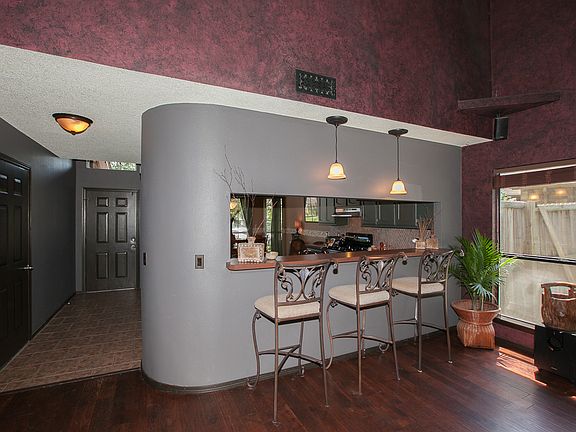 Pass Through from Kitchen to Peninsula