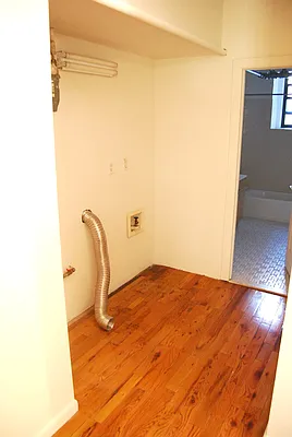 Rented by Bohemia Realty Group | media 20