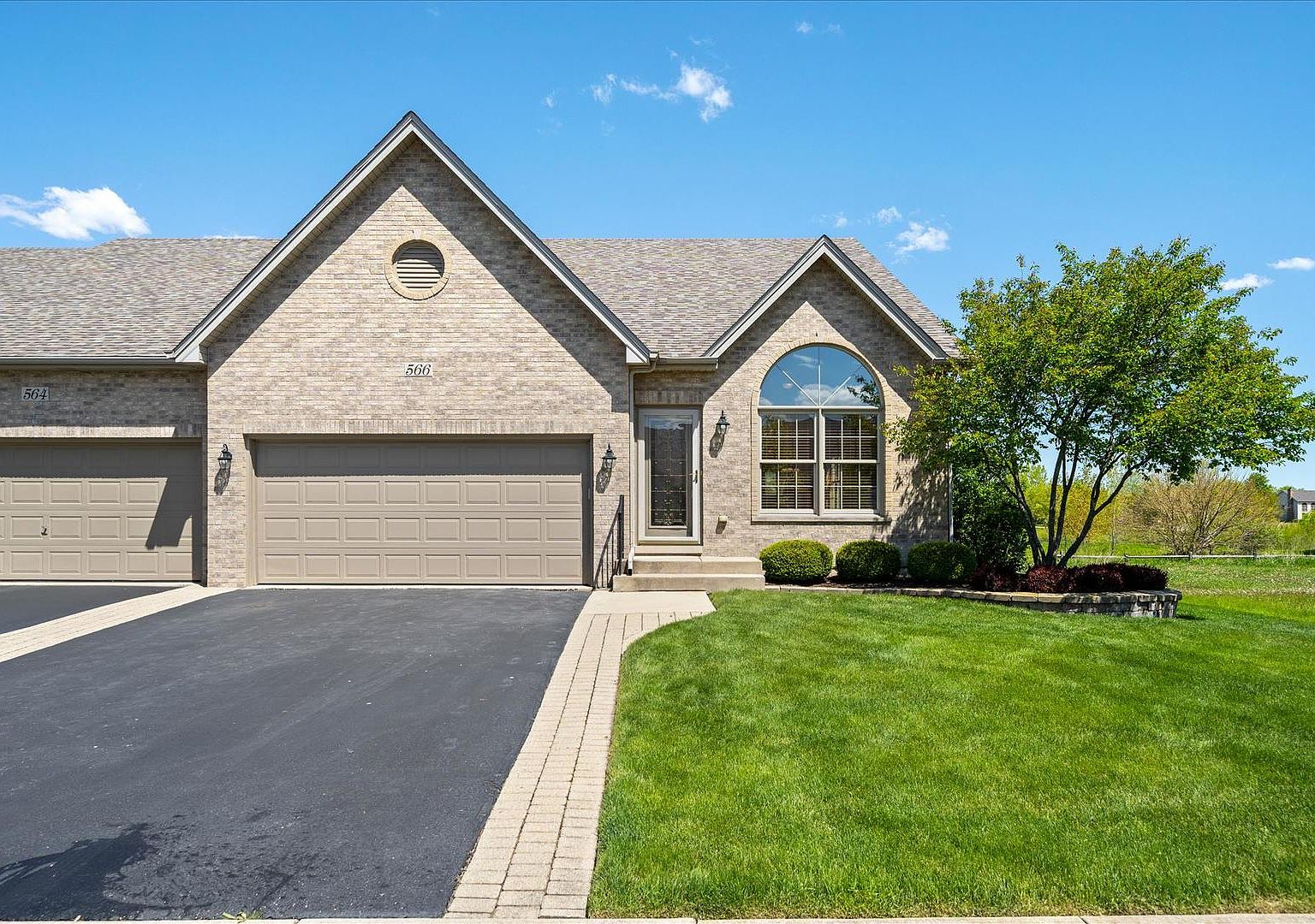 566 Sudbury Cir, Oswego, IL 60543 Zillow