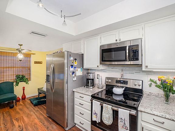 4th image of 335 Paradise Blvd APT 70