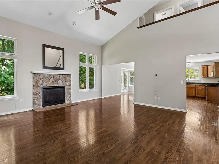 53630 Deerfield Ln — Photo 2