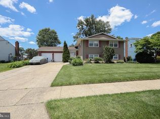 809 Charleston Rd, Mount Laurel, NJ 08054