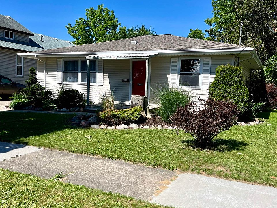 1st image of 821 Wright St