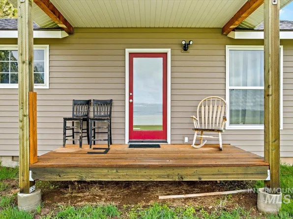 10169 Timberrim Dr, Cascade, ID 83611