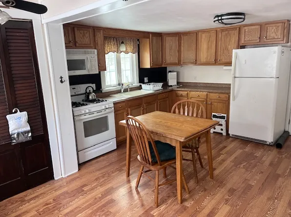 613 State Route 143, Westerlo, NY 12193