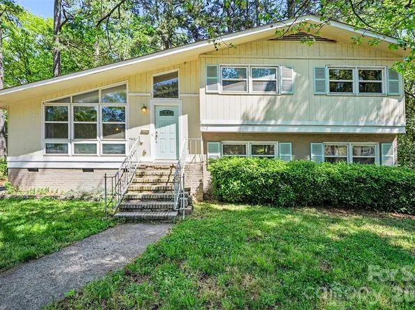 912 Bannister Pl, Charlotte, NC 28213