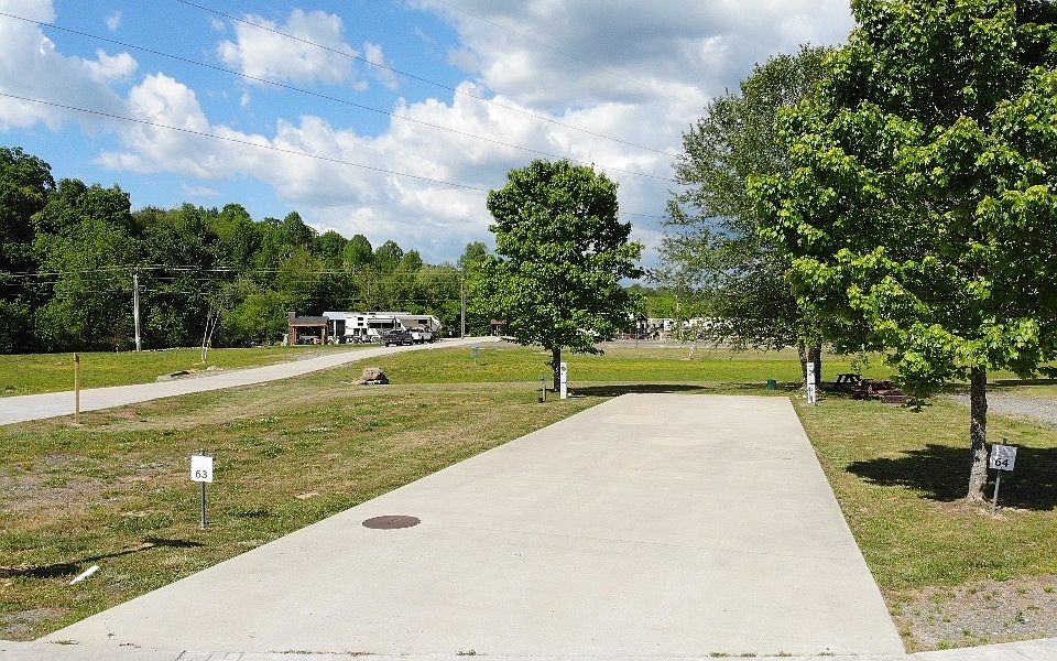 1st image of 64 Mountain Meadows Dr