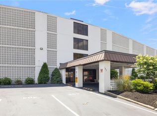 Parkwood East Condominimums, Cranston, RI 02920