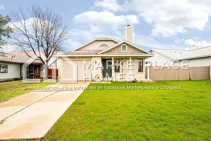 1001 Greenbriar Loop — Photo 1