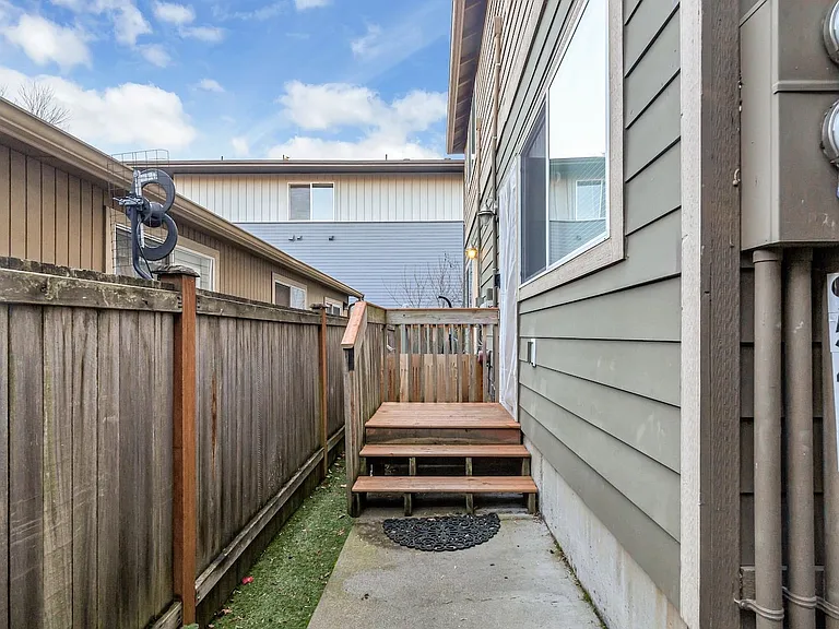 9541 Interlake Ave N #C — Photo 15