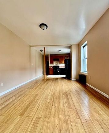 4th image of 883 E 165th St APT 4B