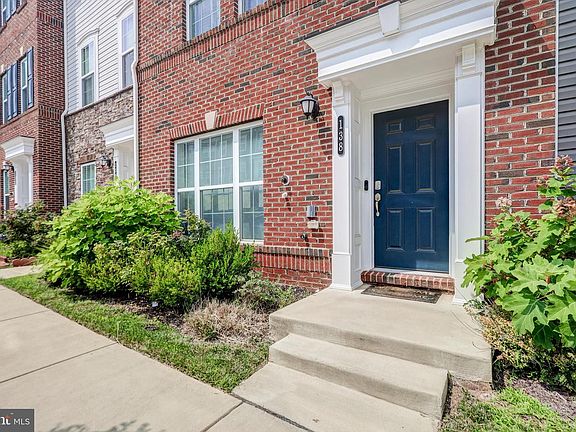 2nd image of 138 Garden Capital Way