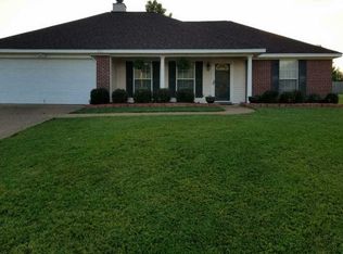 104 Red Oak Cv, Pearl, MS 39208
