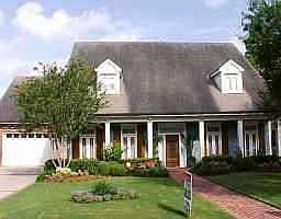 1st image of 13 Chateau Du Jardin Dr