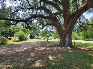 4443 Kins Rd, Malone, FL 32445