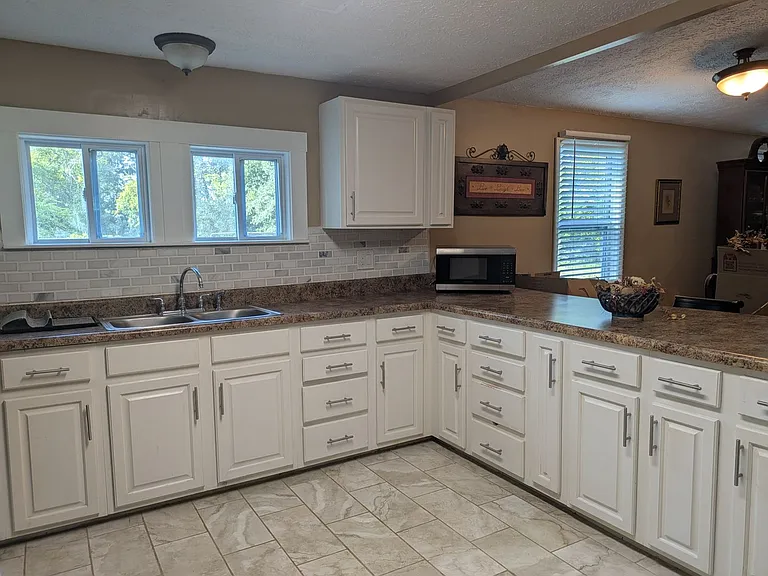 1384 Old Savannah Rd — Photo 5