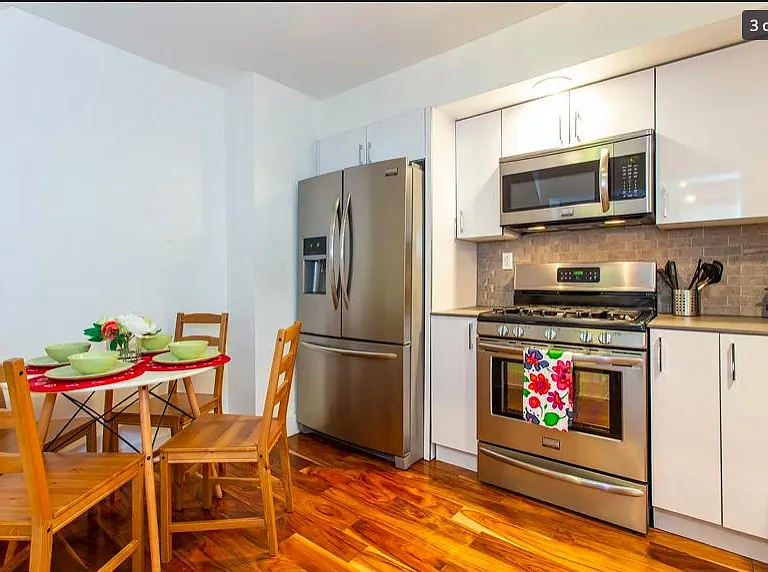 606 S American St #1 — Photo 3