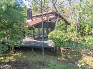 125 Friends Point Dr N, Hague, NY 12836