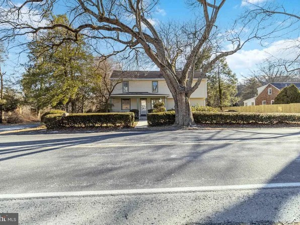 407 Pleasantview Rd, Hummelstown, PA 17036