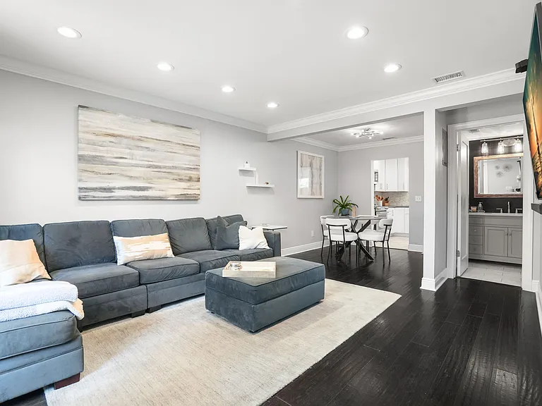 2925 W Santiago St — Photo 13
