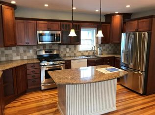 70 Hamden Cir, Quincy, MA 02170