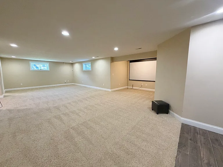 1805 Blue Stone Dr — Photo 32