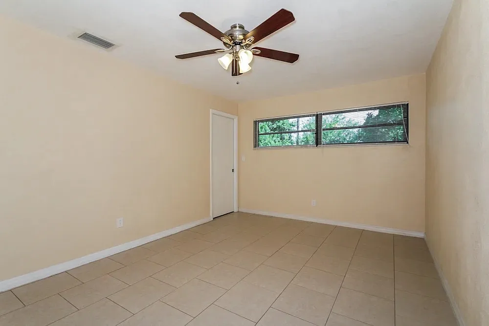 3 bed, 1517 sqft, $1,825 — Photo 3