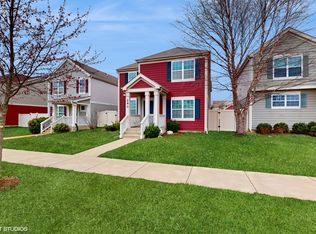 290 Longview Dr, Elgin, IL 60124