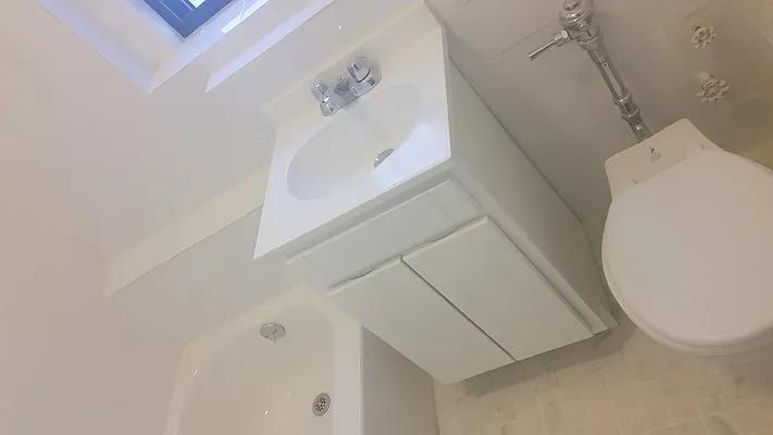 Rented by Uptown Flats LLC | media 22