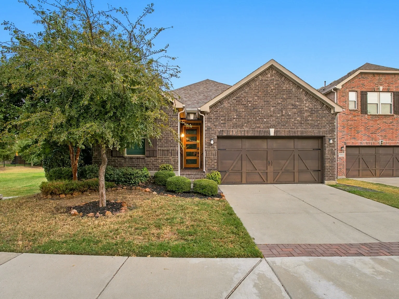 4 bed, 1944 sqft, $2,900 — Photo 1