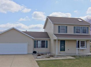 7397 Pucker St, Berrien Center, MI 49102
