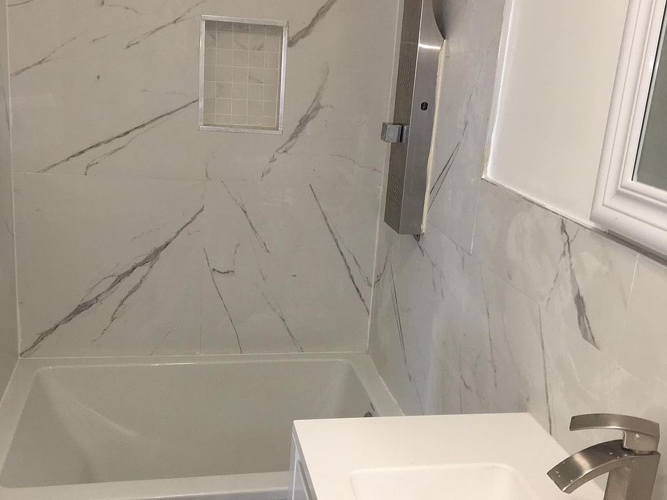2nd image of 532 Pine St Floor 2