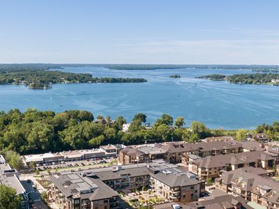 875 Lake St N APT 216, Wayzata, MN, 55391