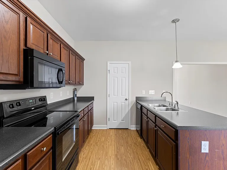 3526 Aldie Ct — Photo 11
