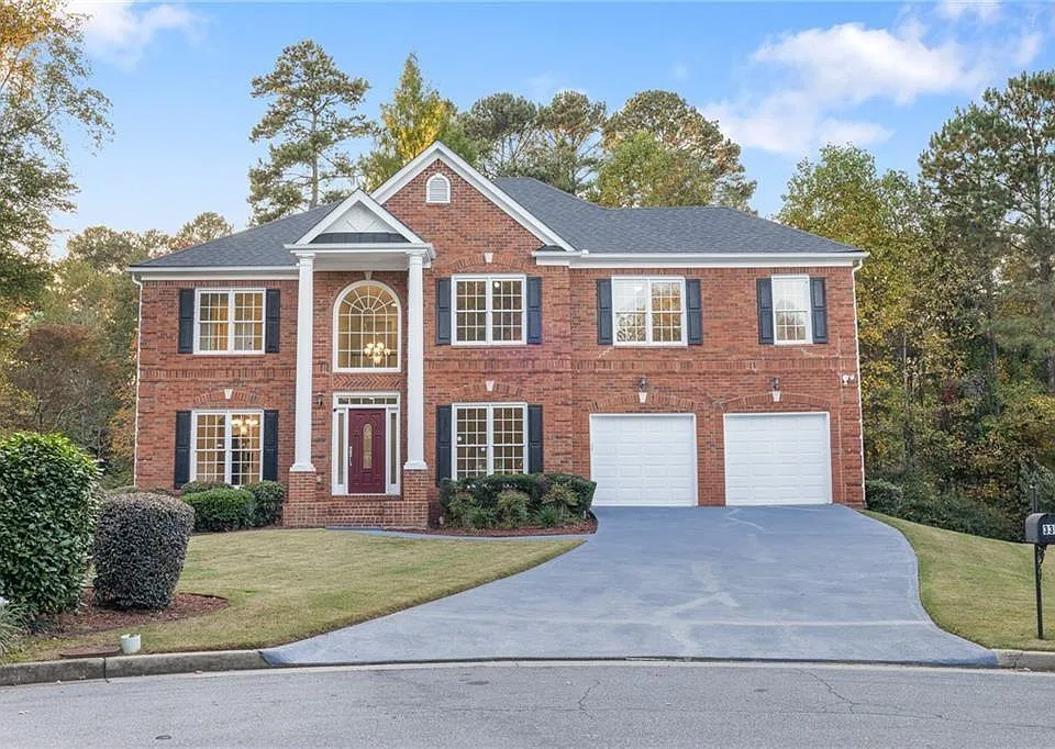 330 Winford Pl