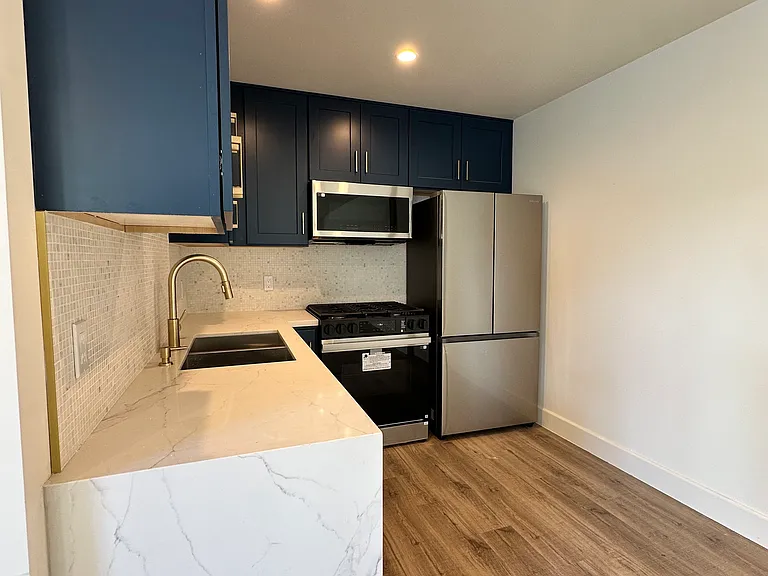 505 S Birch St #507 — Photo 13