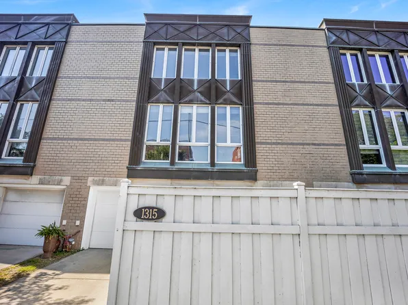 1315 W Webster Ave, Chicago, IL 60614