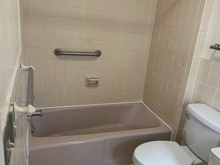 1501 W 3rd St #4 — Photo 23