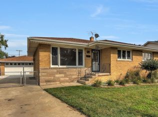 9621 Boulevard Dr, Highland, IN 46322