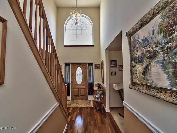 2nd image of 2034 Gorden Ridge Dr