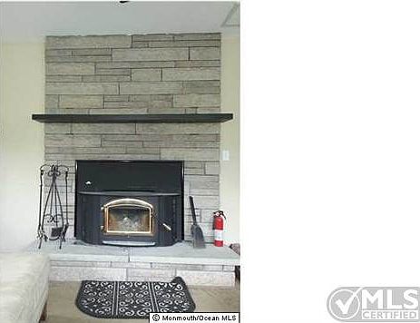 3rd image of 428 Huntington Ave