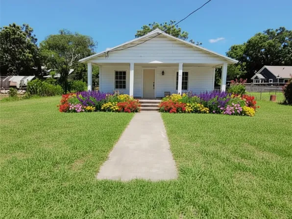 404 N Hill St, Itasca, TX 76055