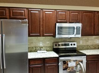 10813 Collar Dr, San Antonio, FL 33576