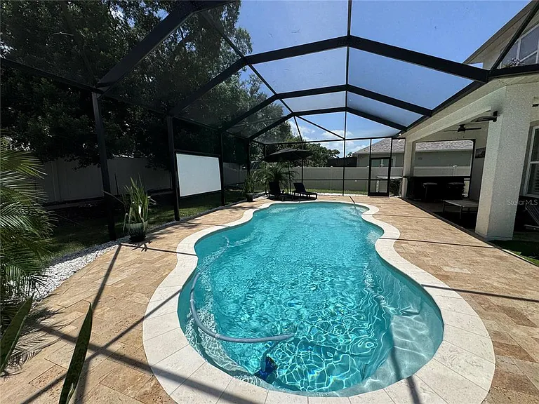 212 Montara Dr — Photo 11