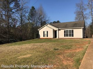 435 Hampton Green Dr, Lagrange, GA 30240