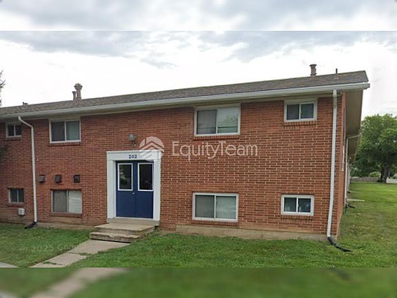 2nd image of 202 N 10th St #C