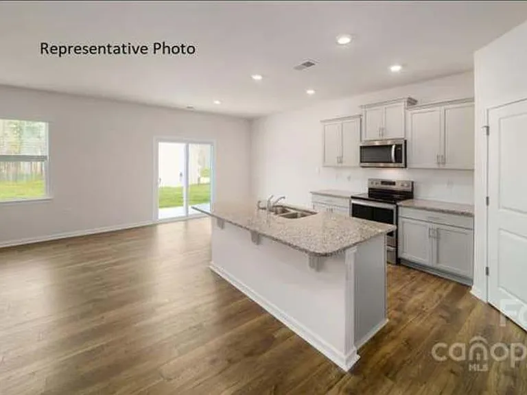 4014 Village Blvd — Photo 3