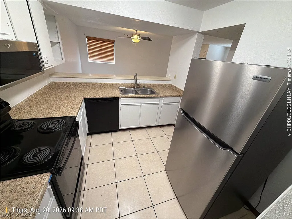 2 bed, 2.0 bath, 939 sqft, $1,500 — Photo 4